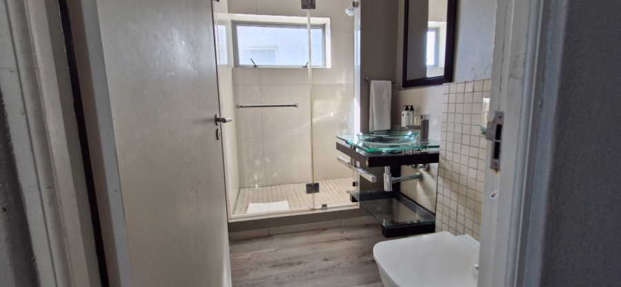  Bedroom Property for Sale in Bloubergstrand Western Cape